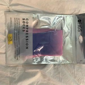 FIGS Limited Edition “Be Awesome Dip Dye” Large Compression Socks NWT